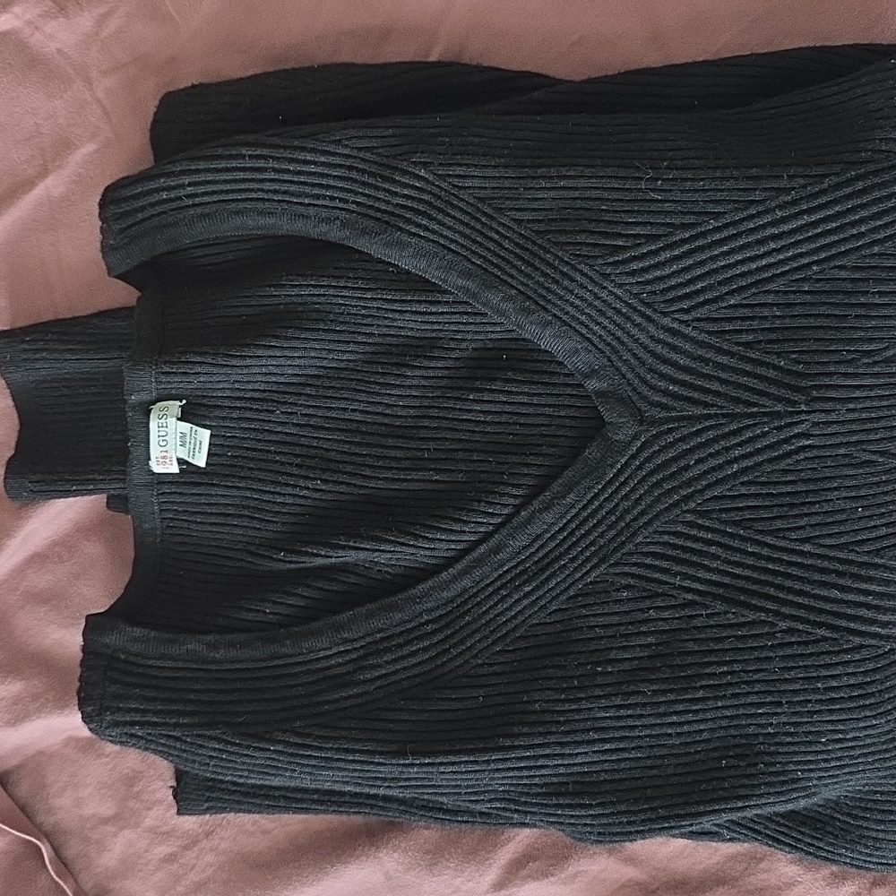 Guess Ribbed V-Neck Sweater - Picture 5 of 5